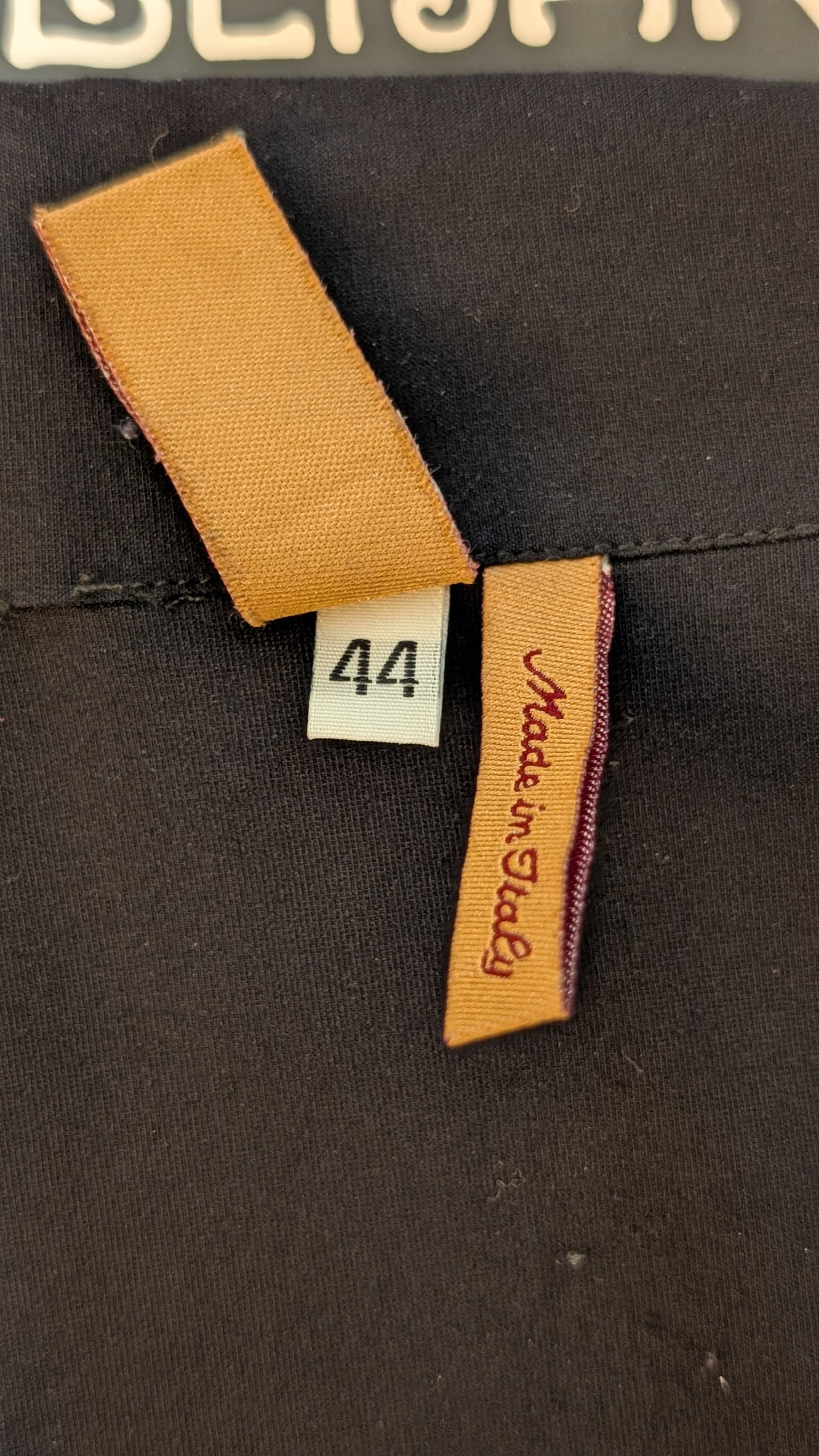 Sleek Noir – GIGLI