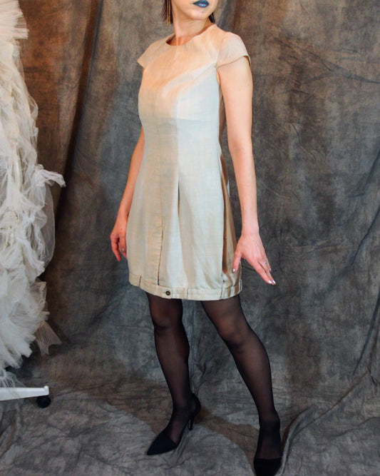 I am a dress? / Maldoror