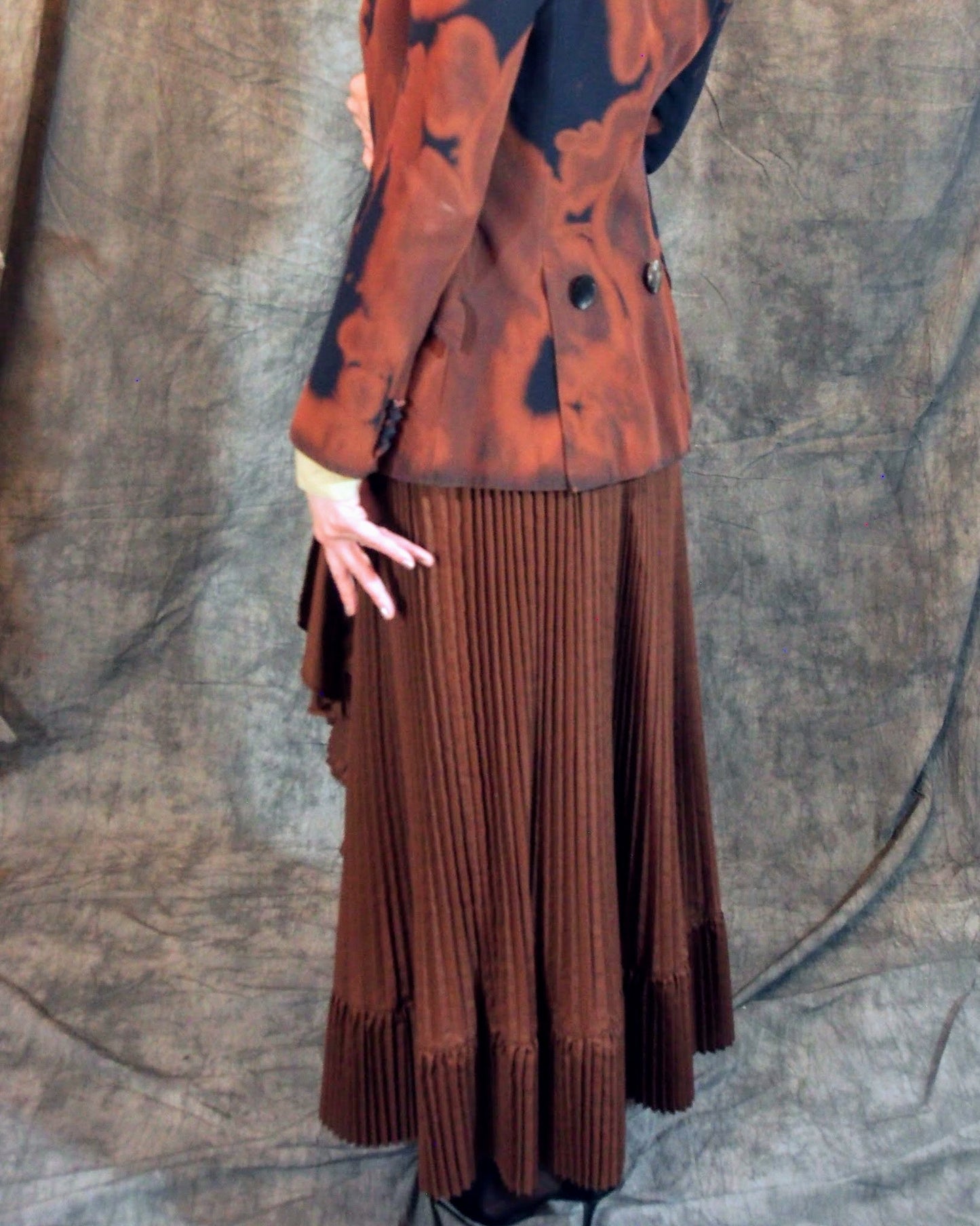 Gothik pleated skirt