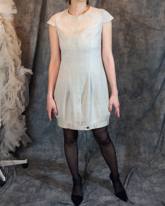 I am a dress? / Maldoror