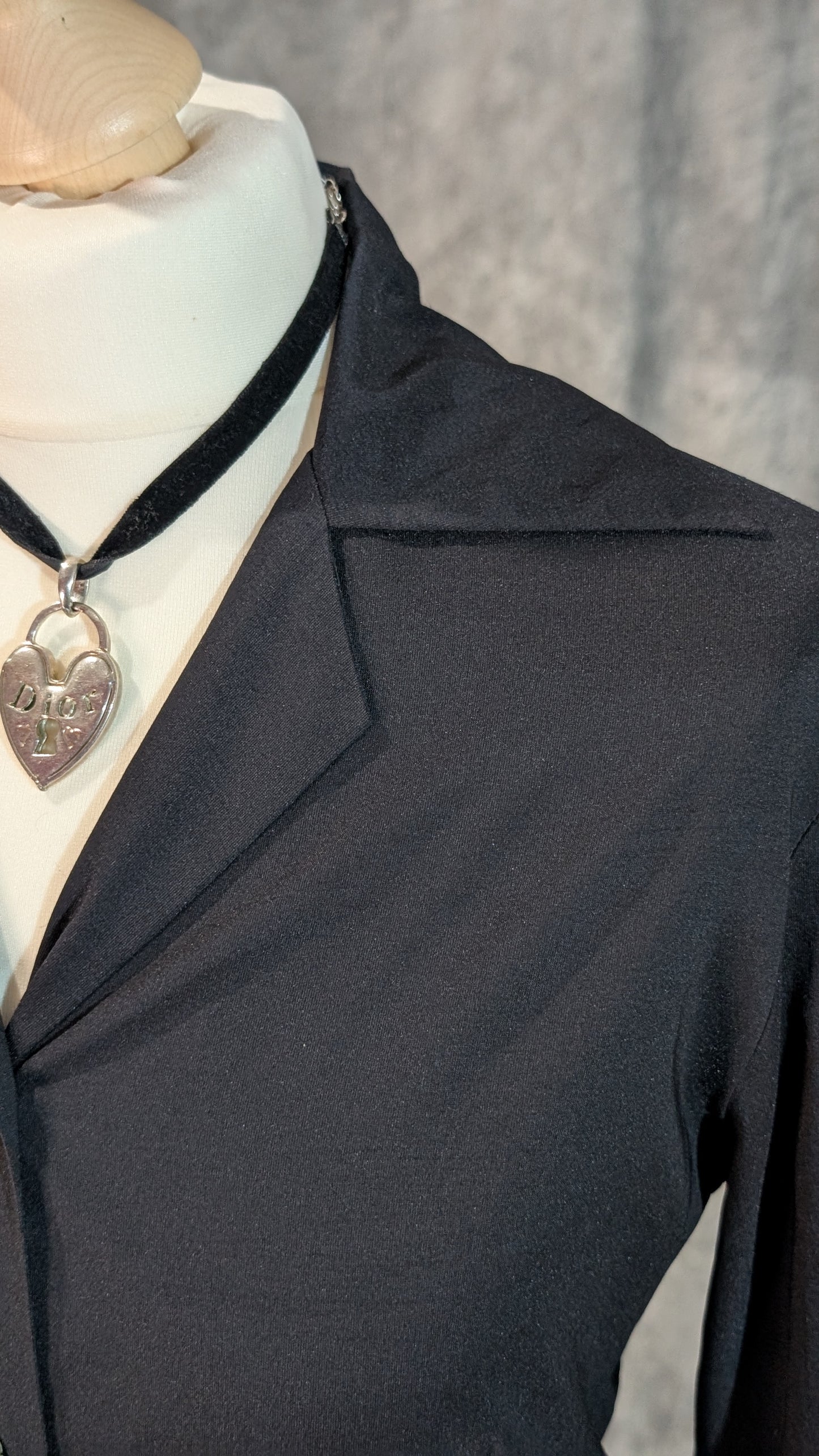 Sleek Noir – GIGLI